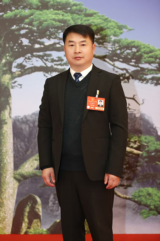 全國人大代表王忠。 受訪者供圖