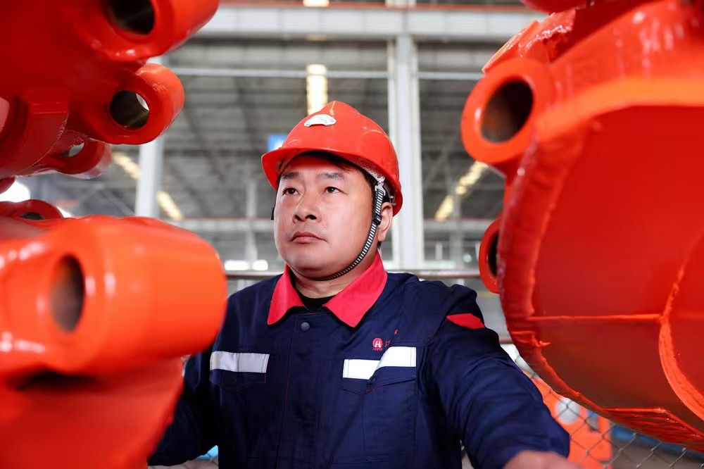 王忠才工作照?；幢钡V業(yè)集團(tuán)供圖